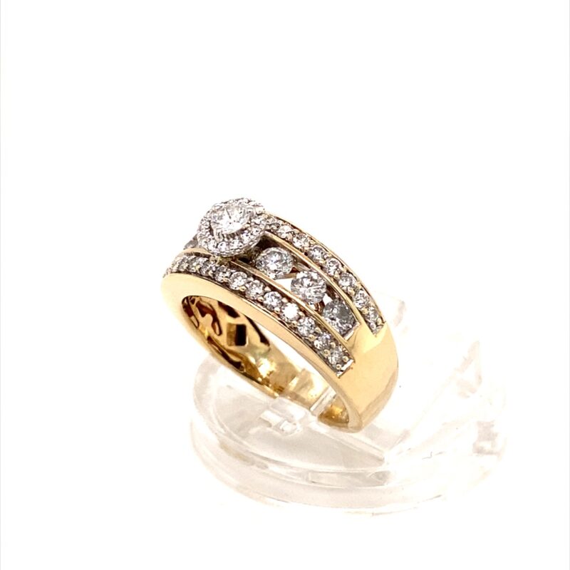 Yellow Gold Natural Diamond Ring