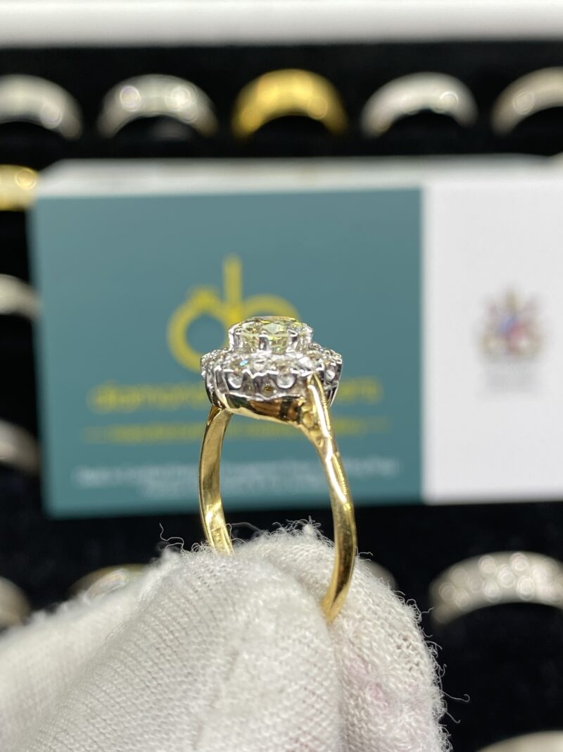 18K Yellow & Platinum Natural Round Brilliant Diamond Ring