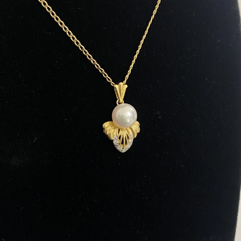 Yellow-White-Gold-Diamond-Pendant
