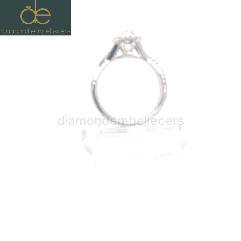 18K White Gold Natural Diamond Ring