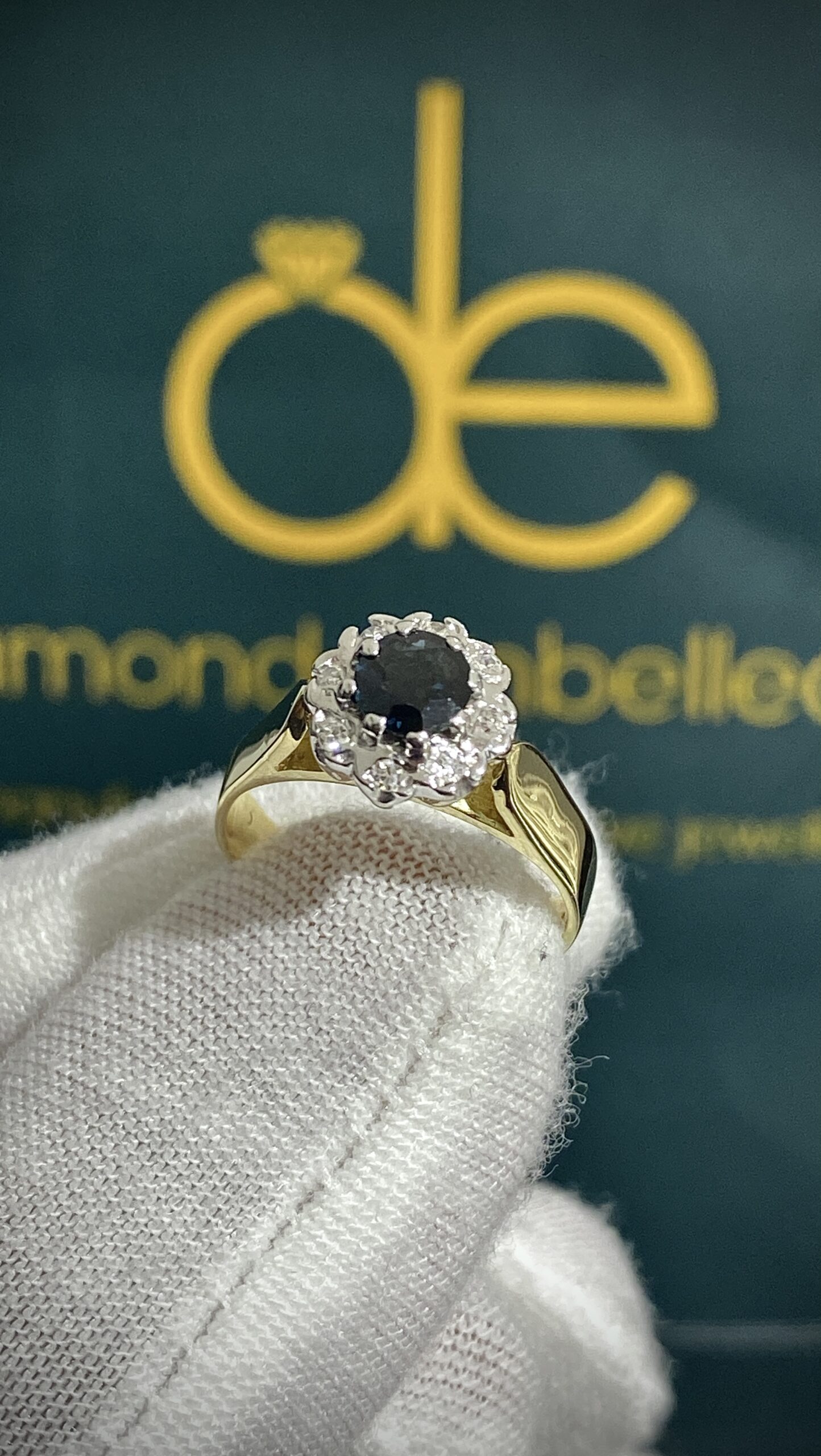 White-Yellow-Gold-Diamond-Ring