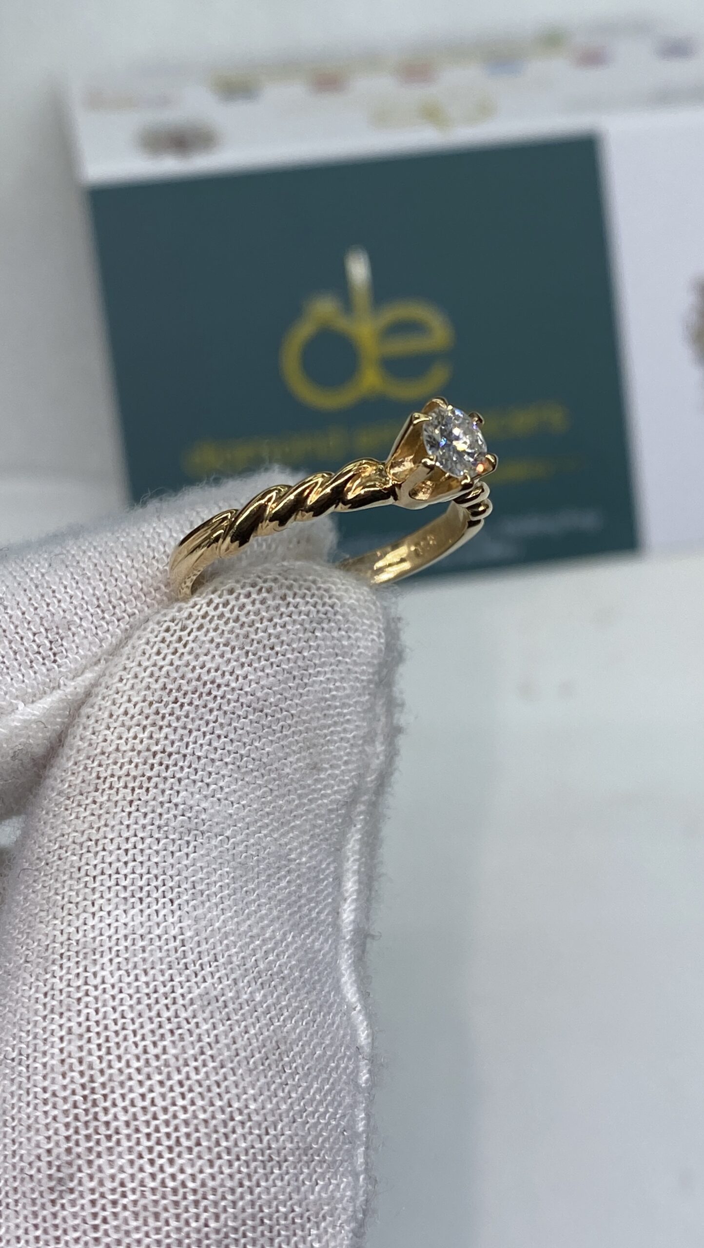 18K Yellow Gold 0.25ct Natural Diamond Ring - Image 4