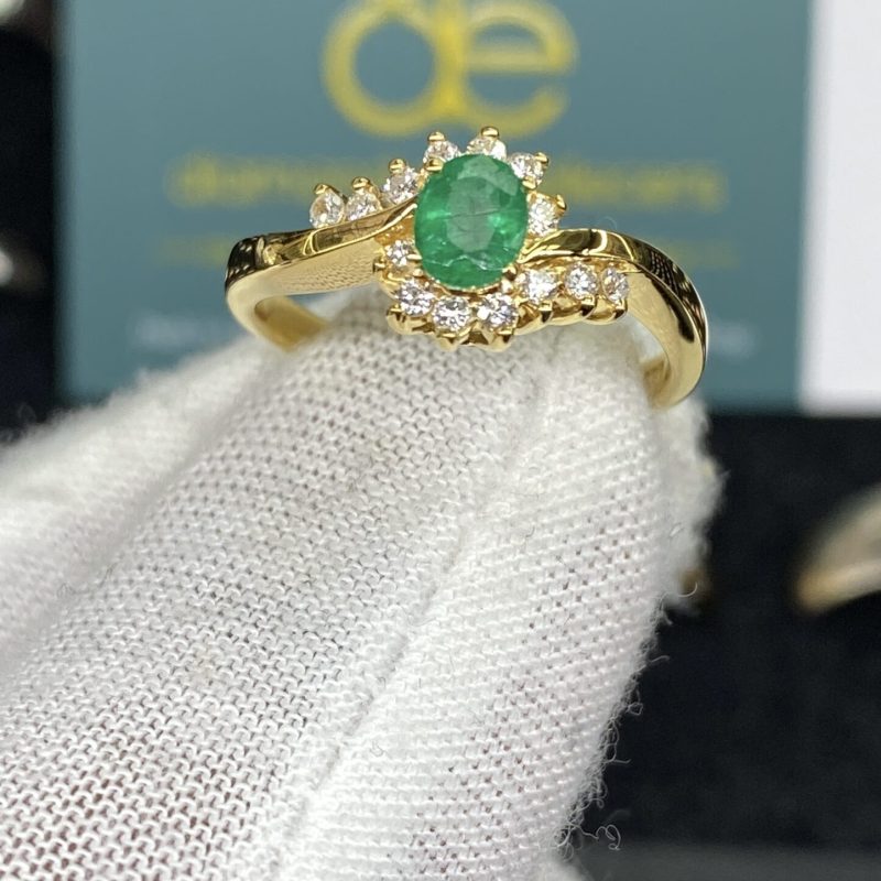 Yellow-Gold-Diamond-Ring