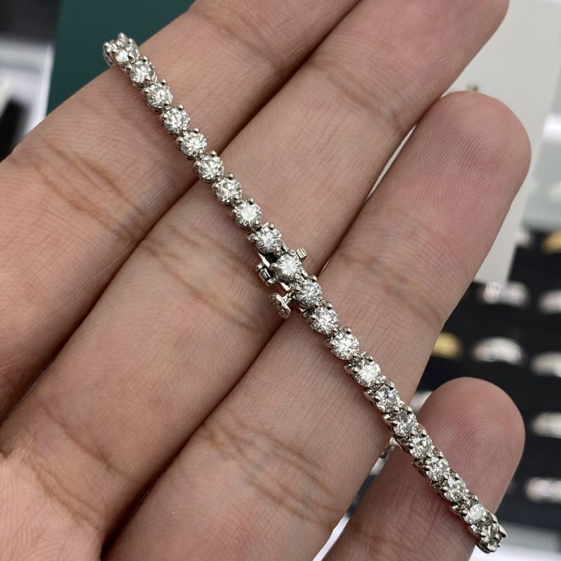 Platinum-Diamond-Bracelet