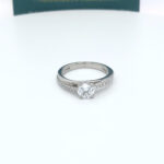 Platinum-Diamond-Ring
