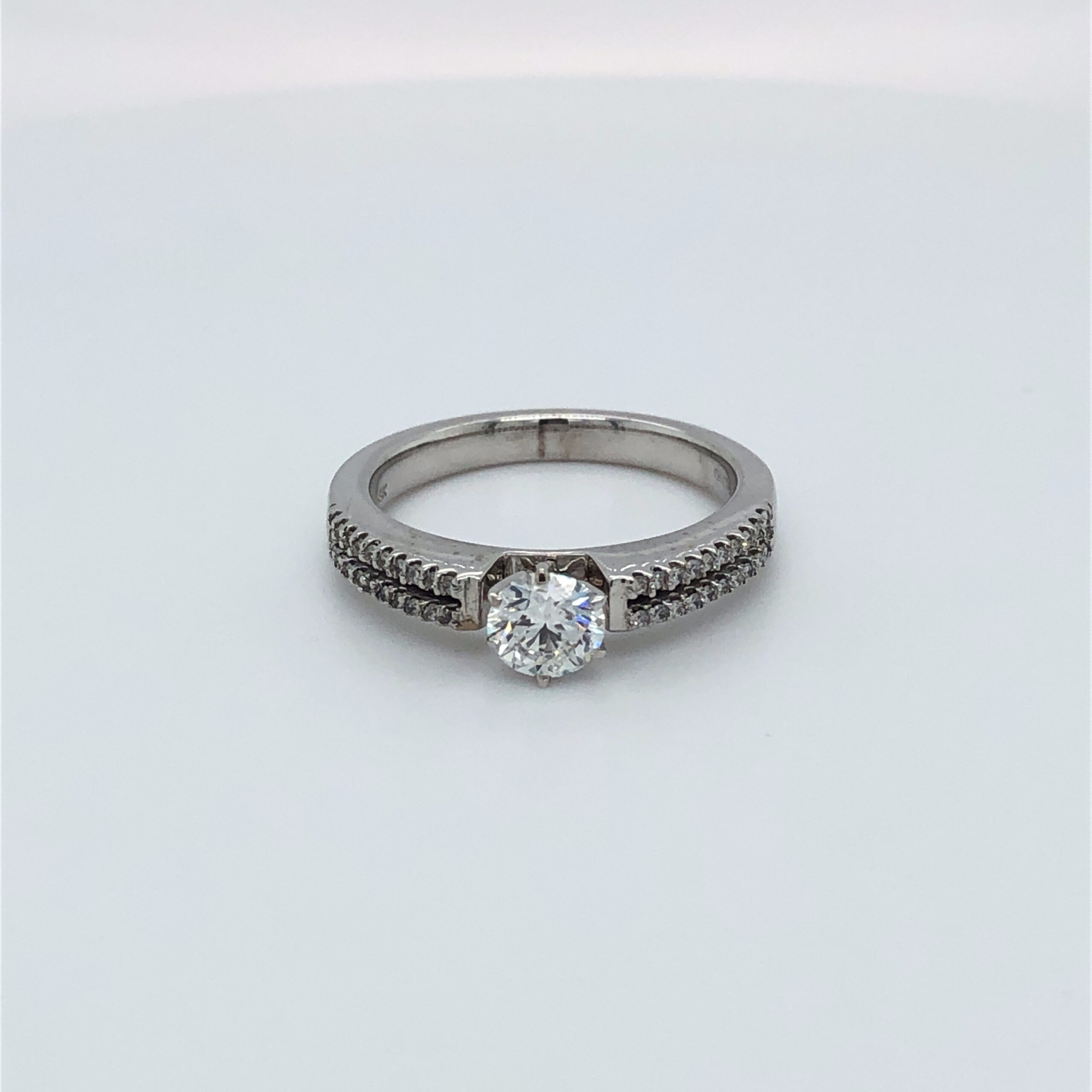 GIA Certified 18K White Gold 0.74ct Natural Diamond Ring - Image 5