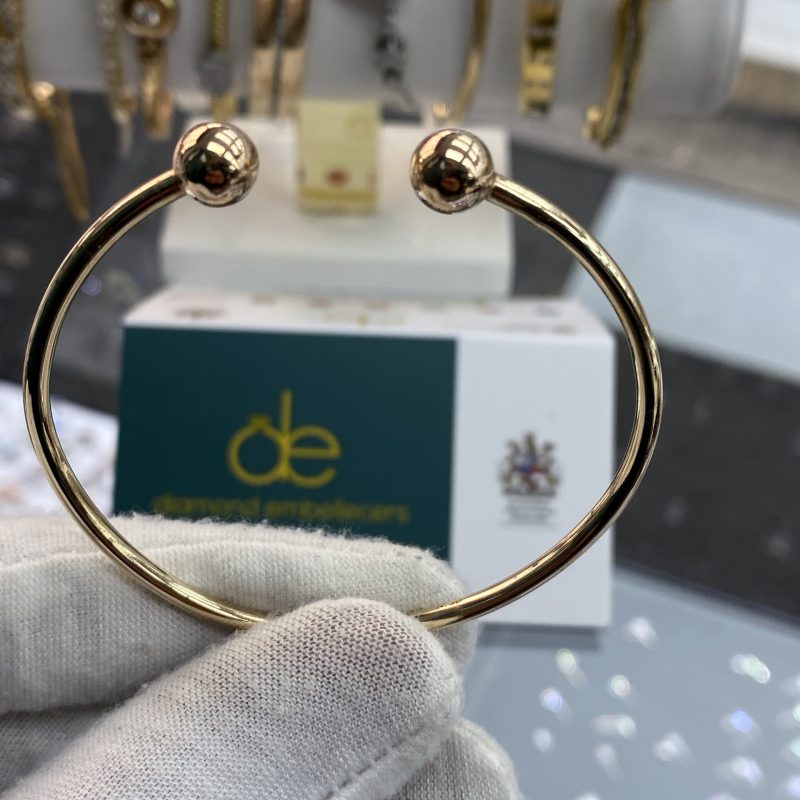 Yellow-Gold-Diamond-Bracelet