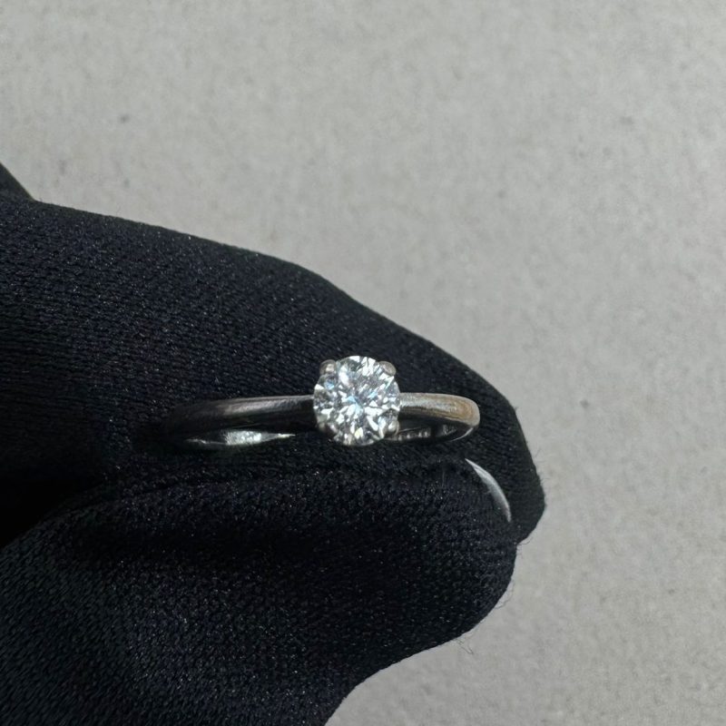 18K White Gold 0.25ct Natural Round Brilliant Diamond Ring